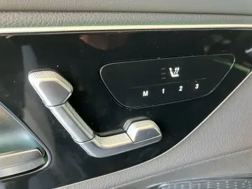 GLC 220 d 4Matic AMG+PANO+AHK+PARK+DIST+DIGITAL