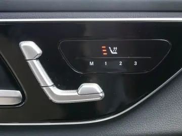 GLC 300 4MATIC |AMG|NIGHT|KEYL|NAVI|PANO|BURM|LM