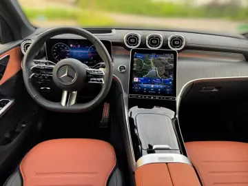 GLC 300 d 4Matic Edition AMG+AHK+PANO+MEMORY