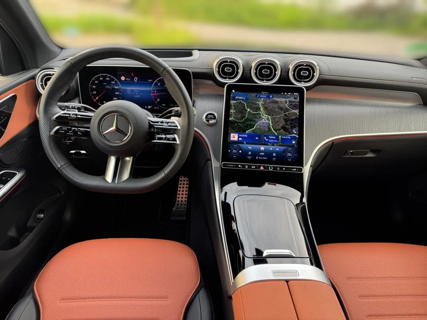 GLC 300 d 4Matic Edition AMG+AHK+PANO+MEMORY