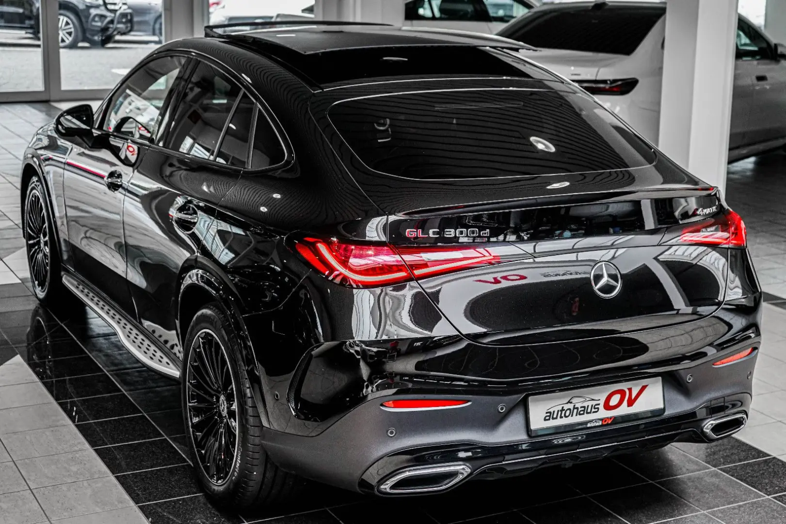 GLC 300d*Coupe*AMG*HUD*AirBod*360*ACC*Massage*SD