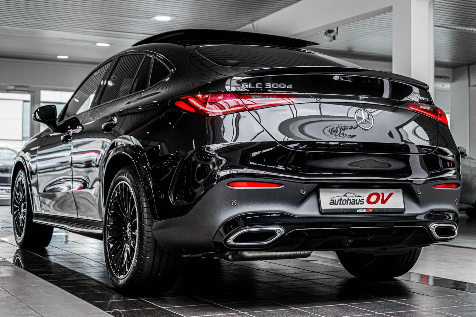 GLC 300d*Coupe*AMG*HUD*AirBod*360*ACC*Massage*SD