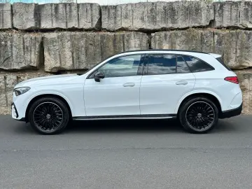 GLC 300d 4M AMG+PREMIUM+STANDHZG.+AHK+LEDERBRAUN