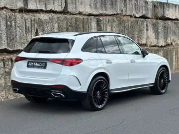 GLC 300d 4M AMG+PREMIUM+STANDHZG.+AHK+LEDERBRAUN