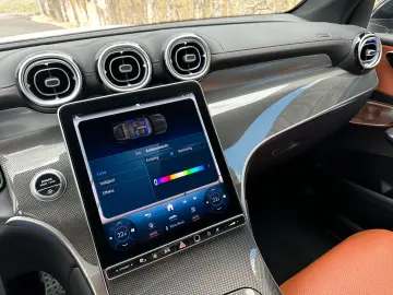 GLC 300d 4M AMG+PREMIUM+STANDHZG.+AHK+LEDERBRAUN