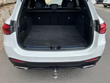 GLC 300d 4M AMG+PREMIUM+STANDHZG.+AHK+LEDERBRAUN
