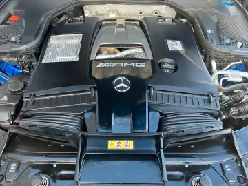 AMG GT 63 S 4MATIC+ *MultibPerf-Sitze*AHK*Sound*