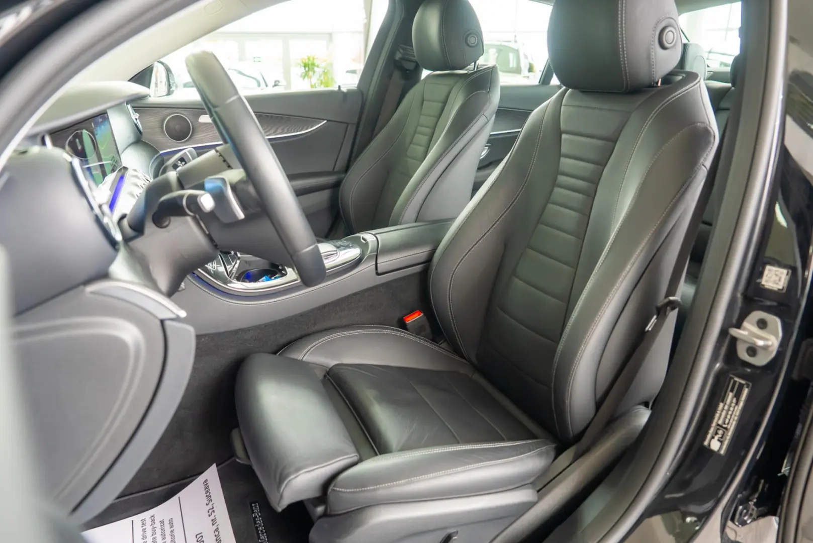 Mercedes-Benz E 300 e 9G-Tronic 