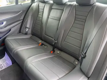 Mercedes-Benz E-Class 300 e 9G-Tronic  AMG Line