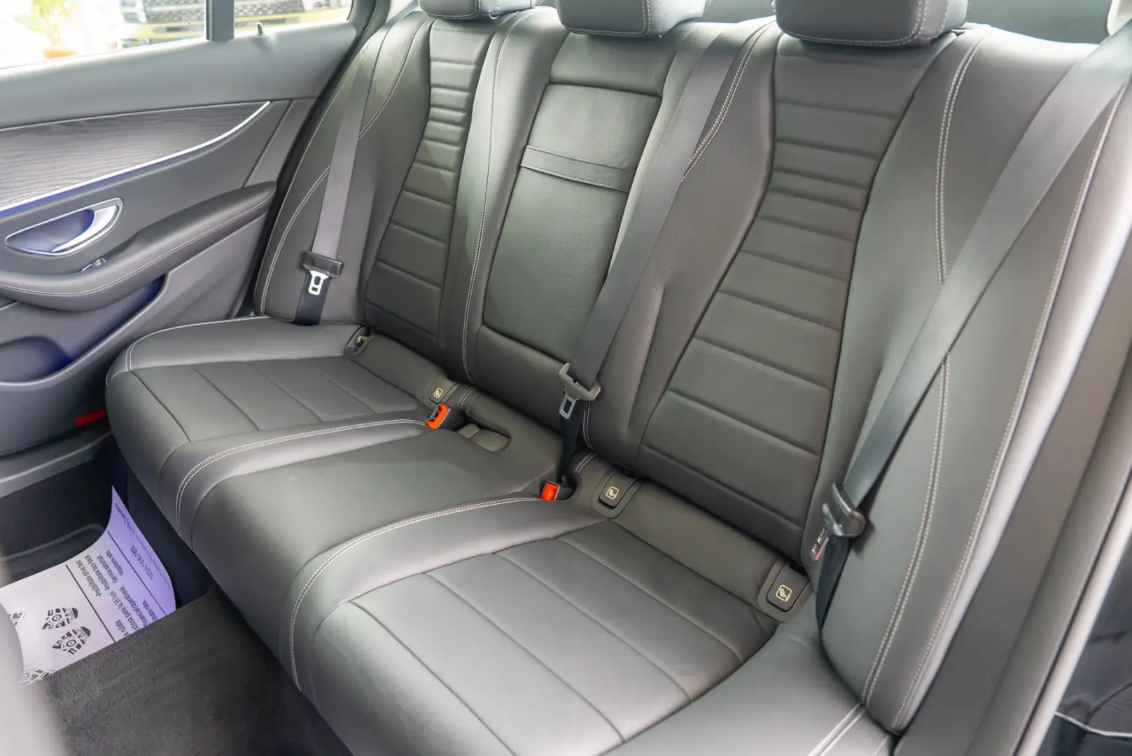 Mercedes-Benz E-Class 300 e 9G-Tronic  AMG Line