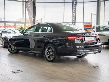 Mercedes-Benz E-Class 300 e 9G-Tronic  AMG Line