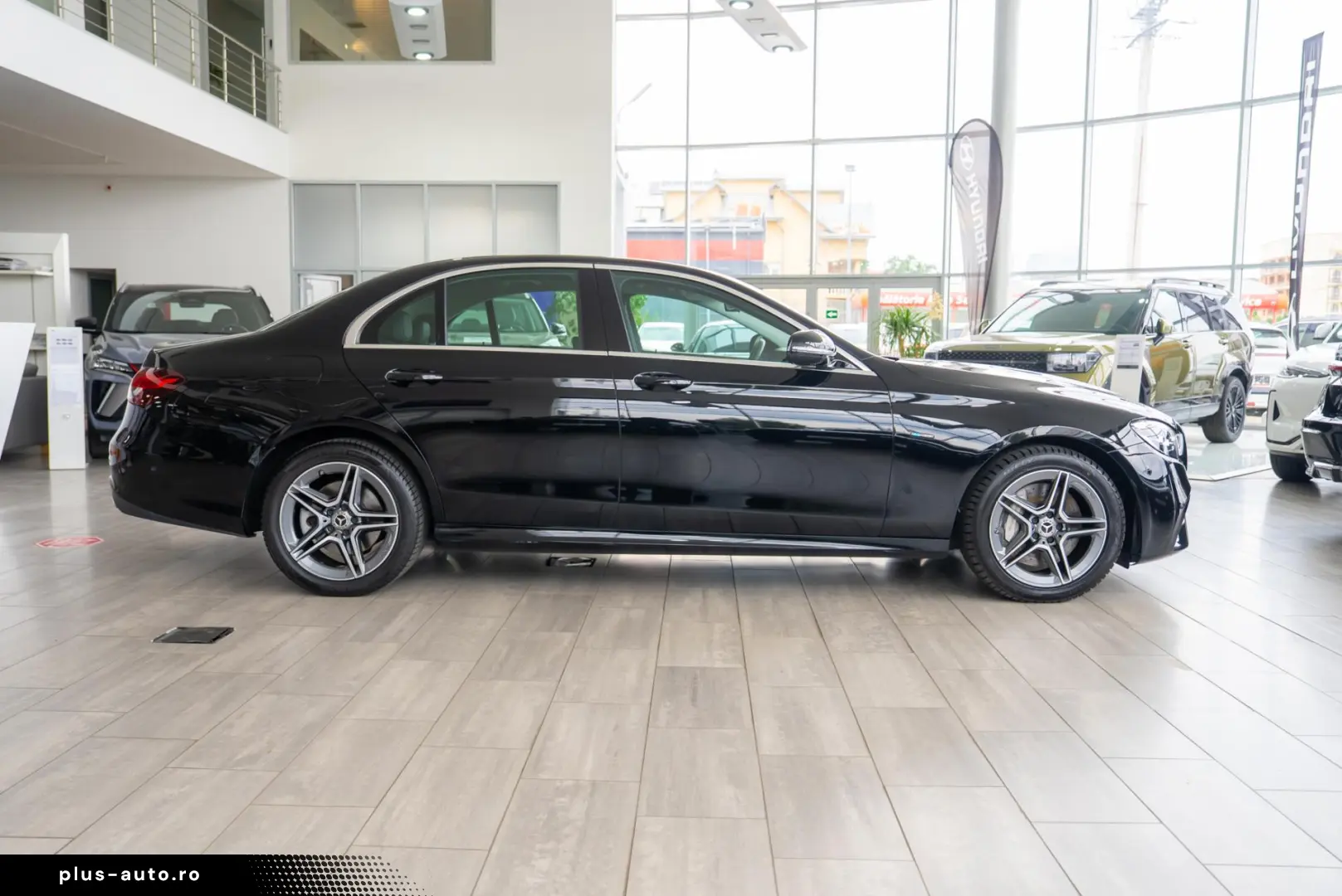 Mercedes-Benz E-Class 300 e 9G-Tronic  AMG Line