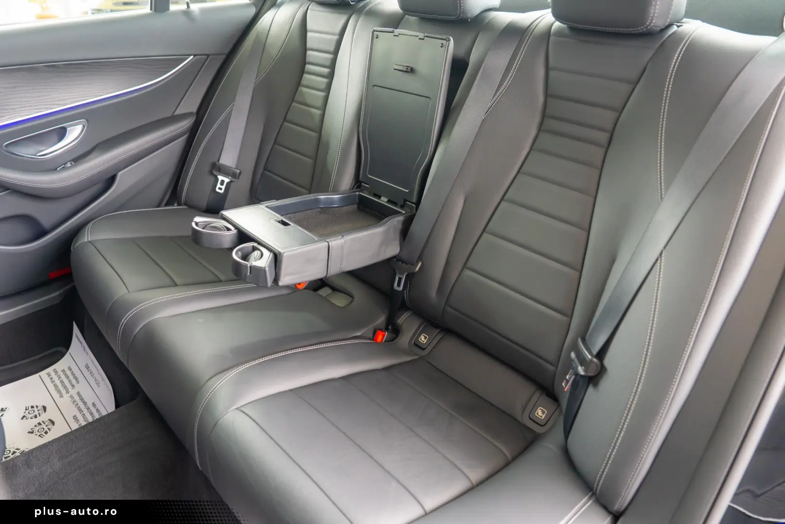 Mercedes-Benz E-Class 300 e 9G-Tronic  AMG Line