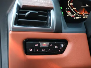 M850 i xDrive/Carbon Core/Night Vis./Premium Sel