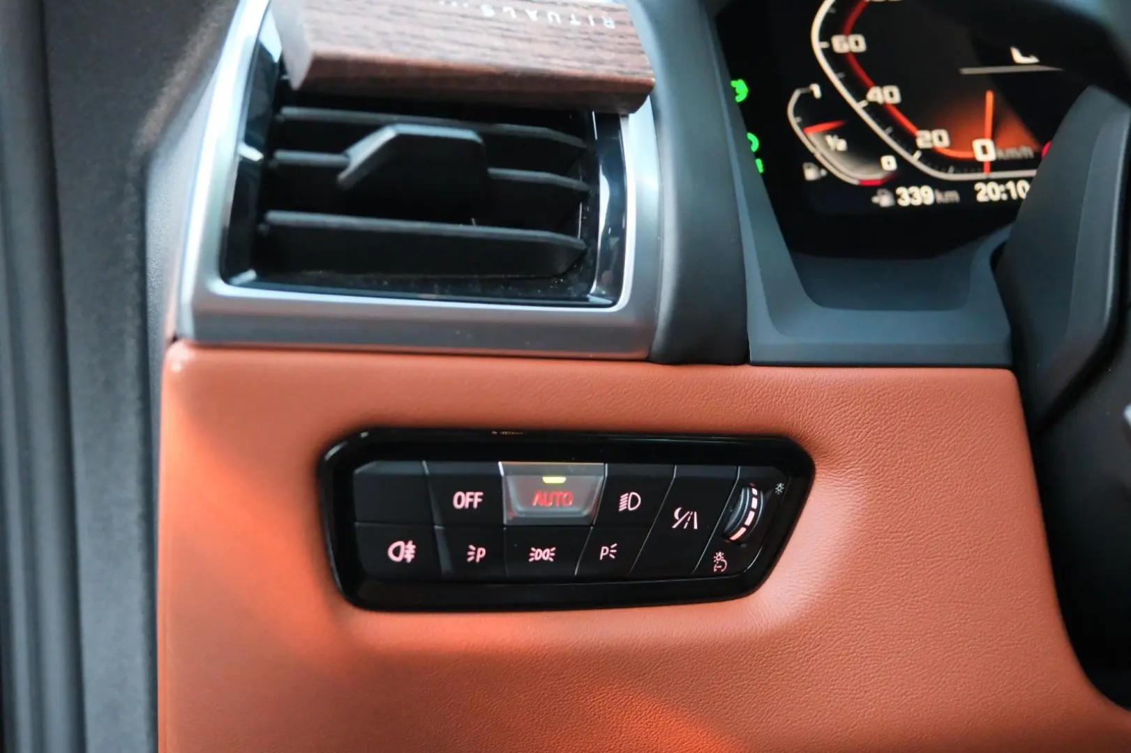 M850 i xDrive/Carbon Core/Night Vis./Premium Sel