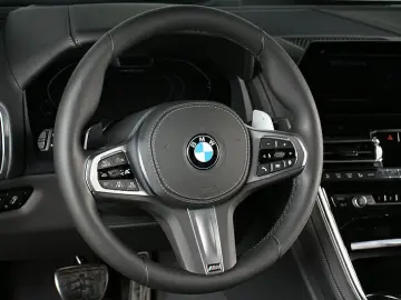 M850i xDr. Coupé Laser ACC H&K HuD LiveCockpit