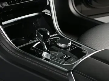 M850i xDr. Coupé Laser ACC H&K HuD LiveCockpit