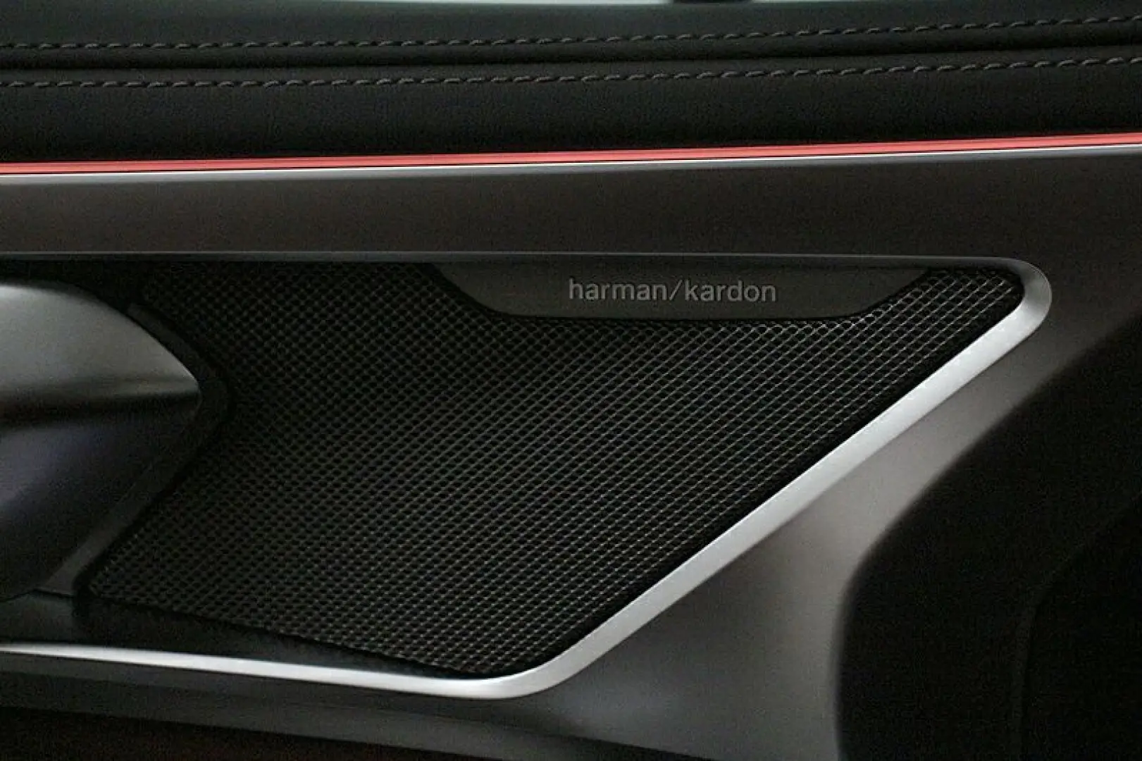 M850i xDr. Coupé Laser ACC H&K HuD LiveCockpit