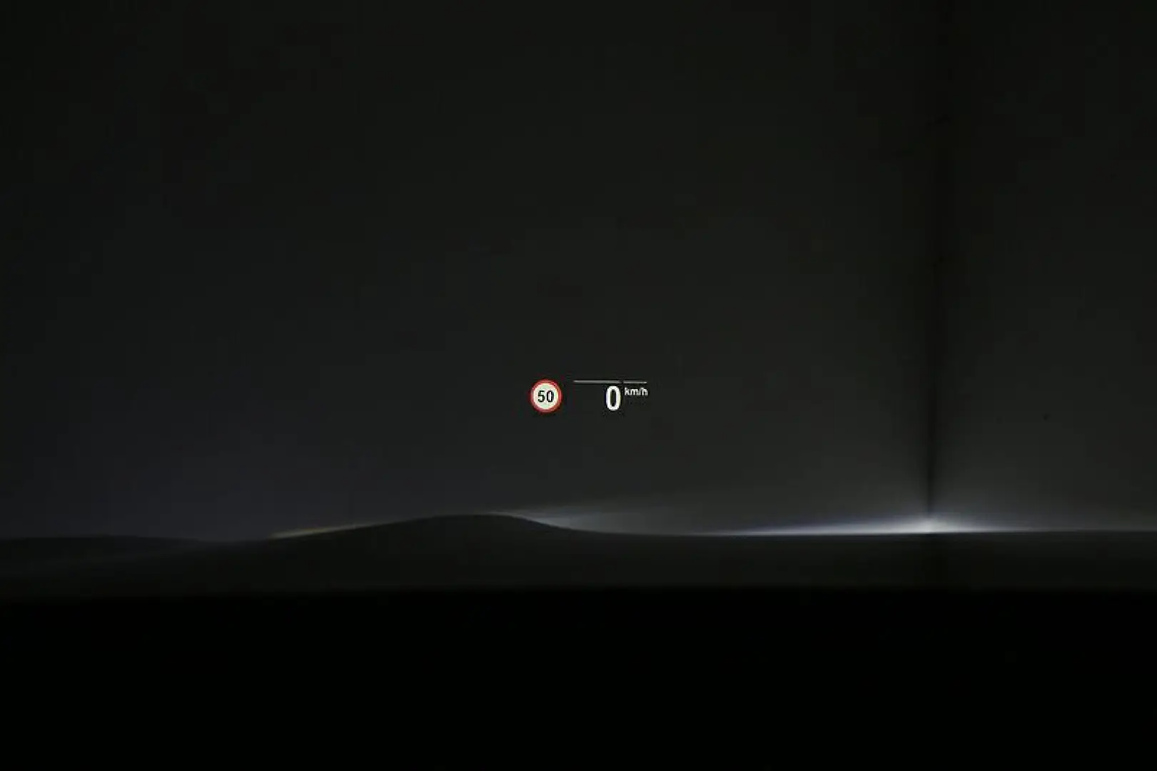 M850i xDr. Coupé Laser ACC H&K HuD LiveCockpit