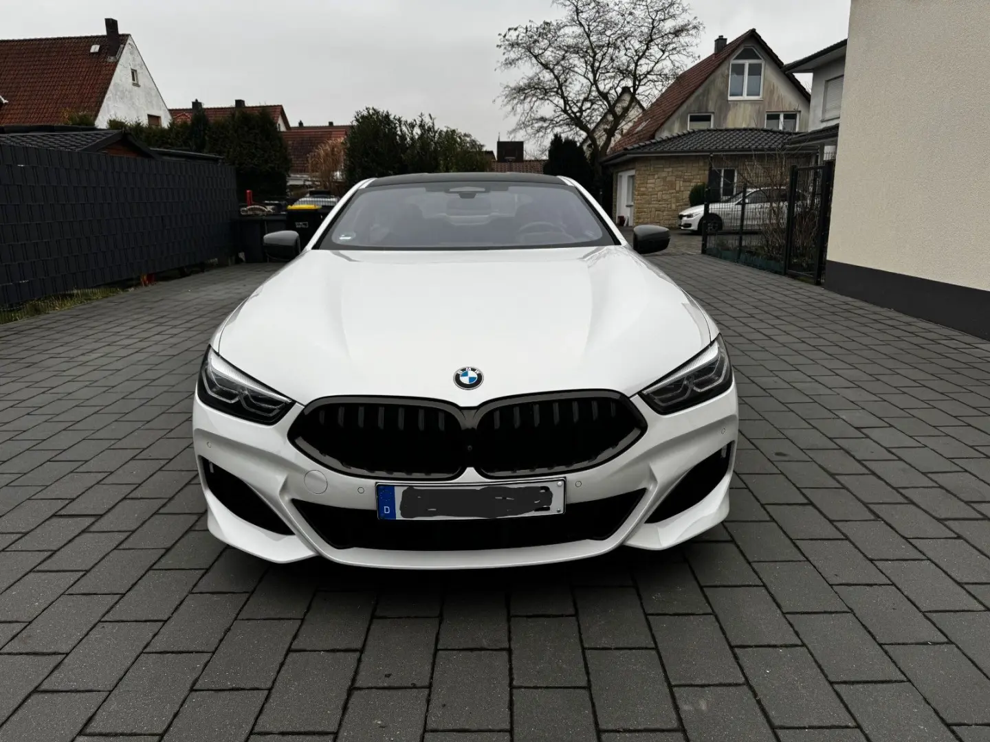 8 Coupe  xDrive M Sport  Laser HUD Leder Cam