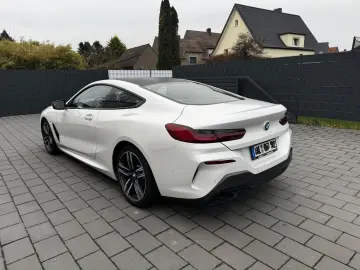 8 Coupe  xDrive M Sport  Laser HUD Leder Cam