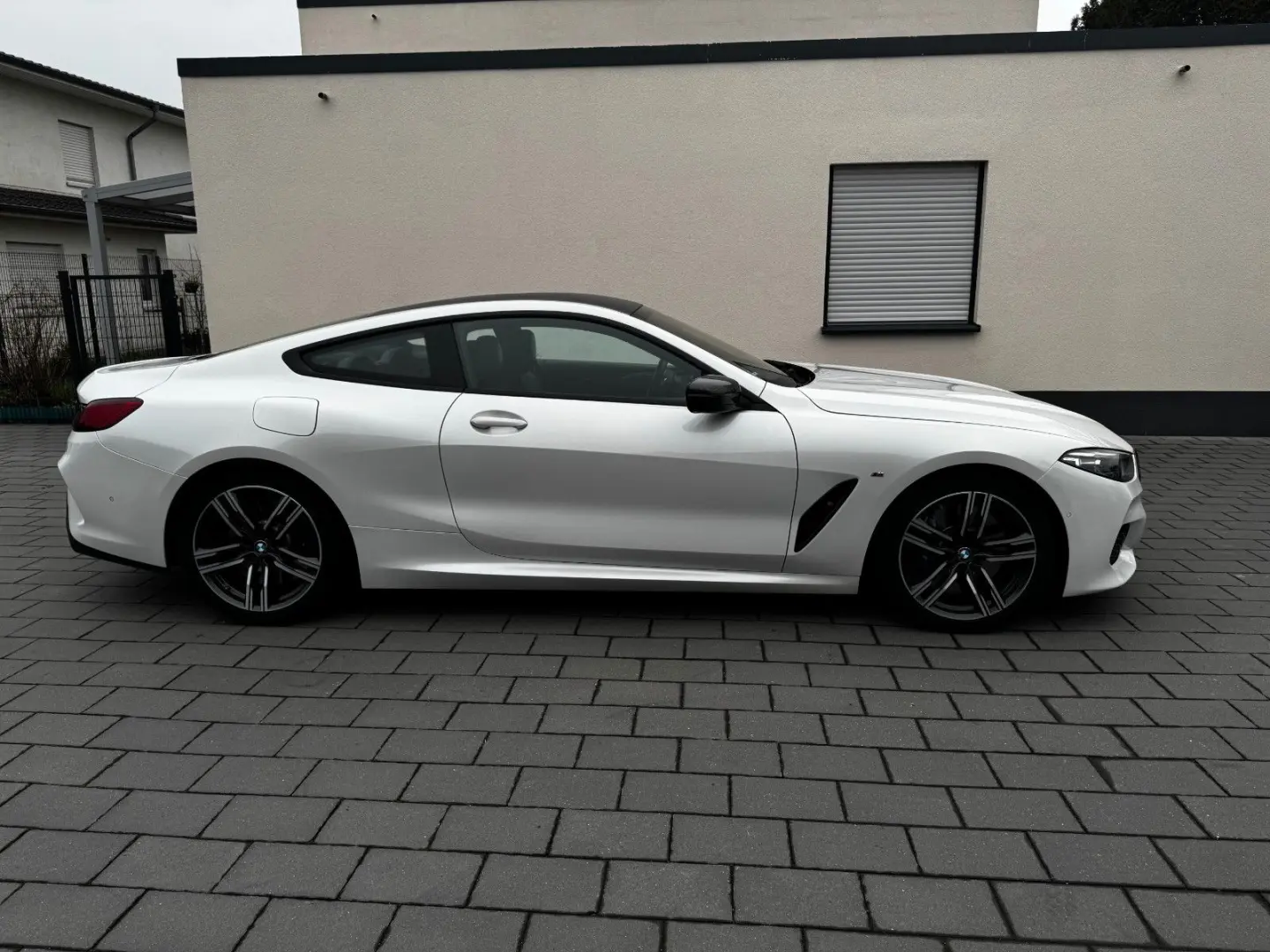 8 Coupe  xDrive M Sport  Laser HUD Leder Cam