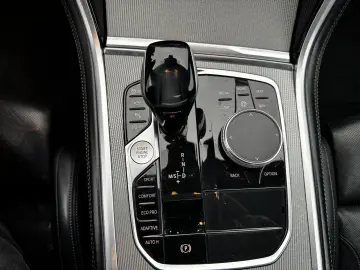 8 Coupe  xDrive M Sport  Laser HUD Leder Cam