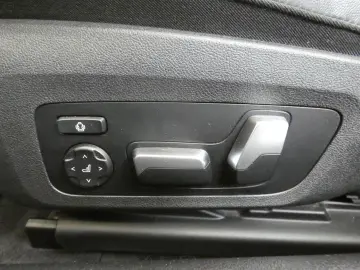 840 d xDrive*HUD*DAB*Live Cockpit*LED*LM 19