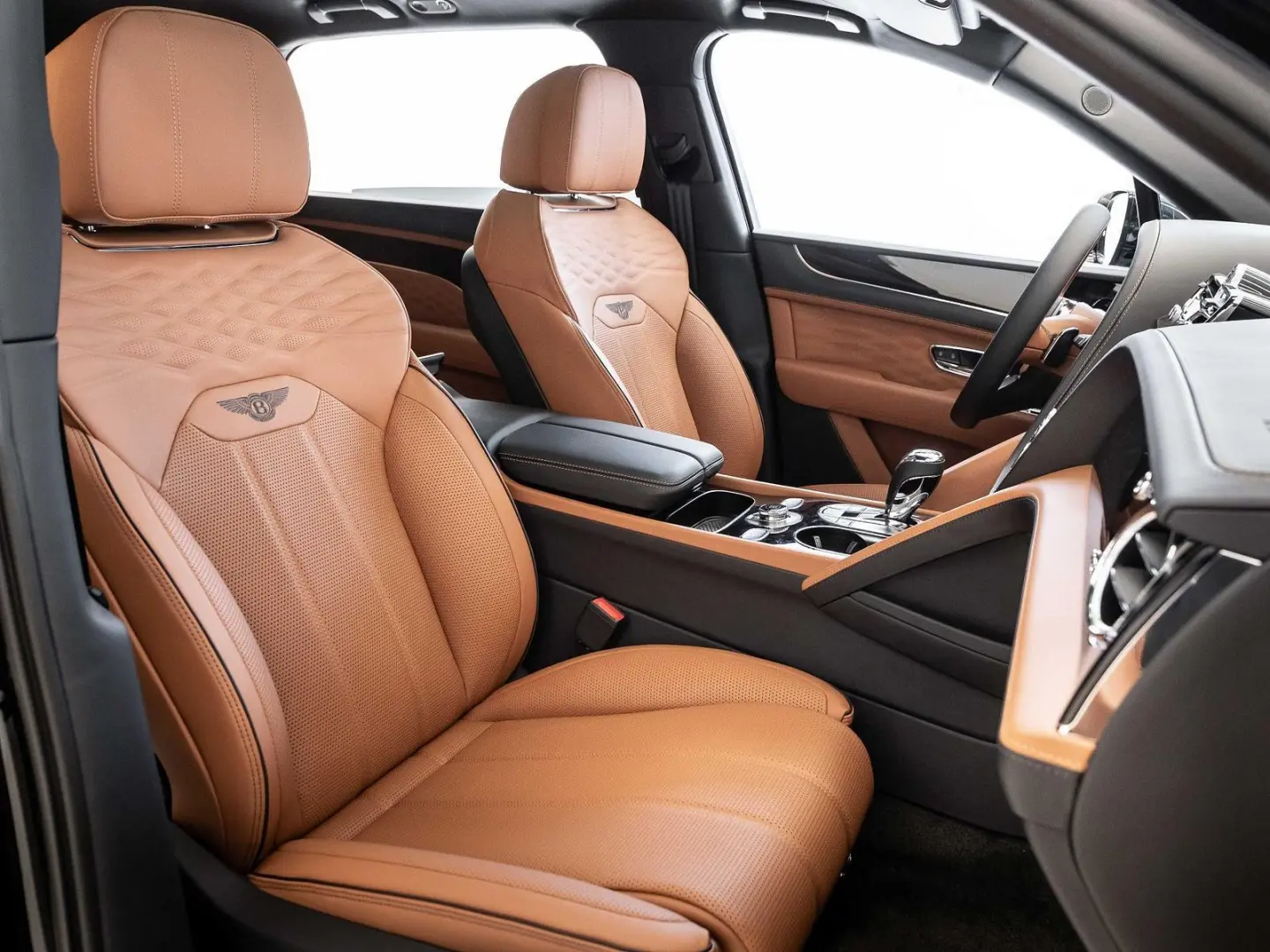 Bentayga EWB AZURE BLACK / TAN / FULL OPTION