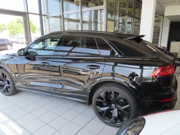 RSQ8 4.0 TFSI quattro  PANO B&O