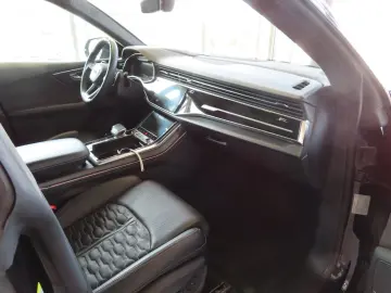 RSQ8 4.0 TFSI quattro  PANO B&O