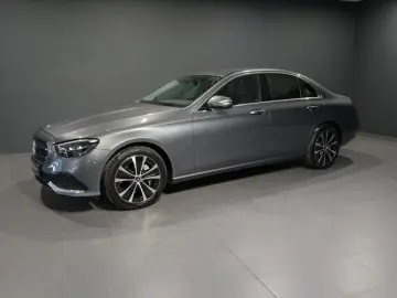E 300 e AVANTGARDE/SITZKLIMA/LEDER/KAMERA/MBUX