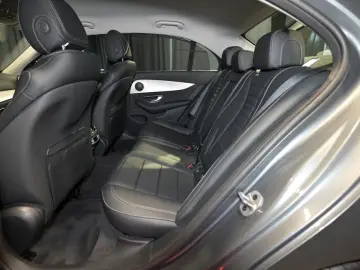 E 300 e AVANTGARDE/SITZKLIMA/LEDER/KAMERA/MBUX