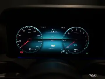 E 300 e AVANTGARDE/SITZKLIMA/LEDER/KAMERA/MBUX