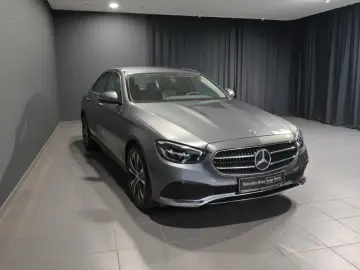 E 300 e AVANTGARDE SITZKLIMA LEDER KAMERA MBUX