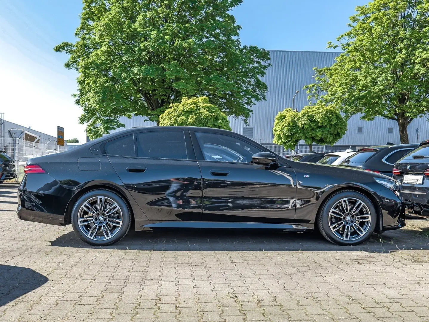 520i Limo. M Sport HuD+AHK+LED+Alarm+Komfortsitz