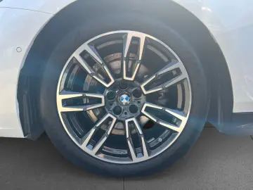 BMW 520i 599,-/0Anz M-Sport HUD SView DAPlus H/K AHK