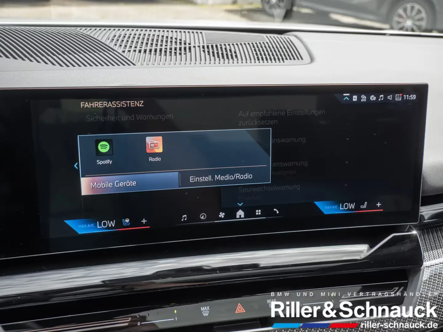 BMW 520i M-Sport PANO+STANDHZG+HK+ACC+HUD