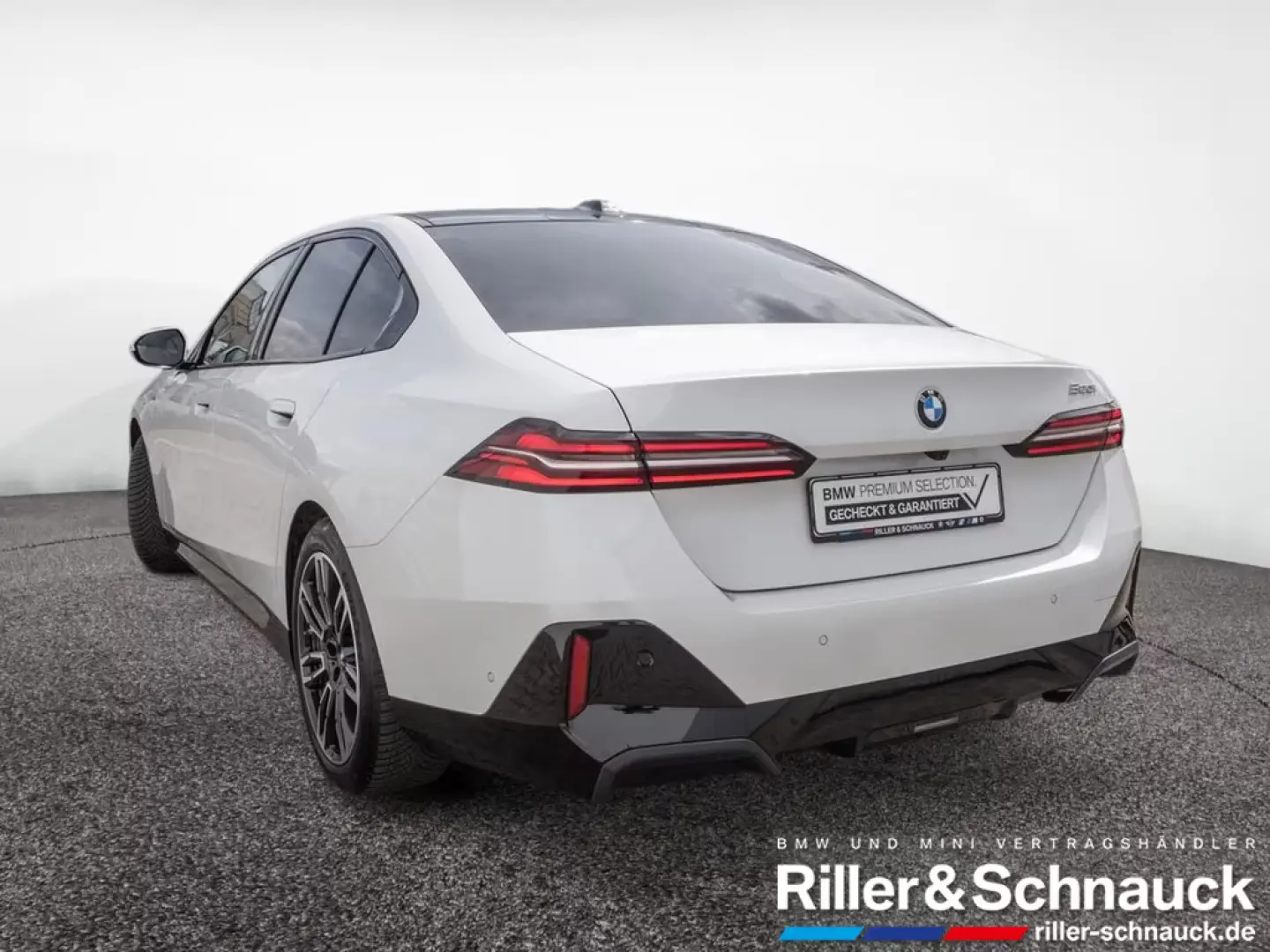 BMW 520i M-Sport PANO+STANDHZG+HK+ACC+HUD