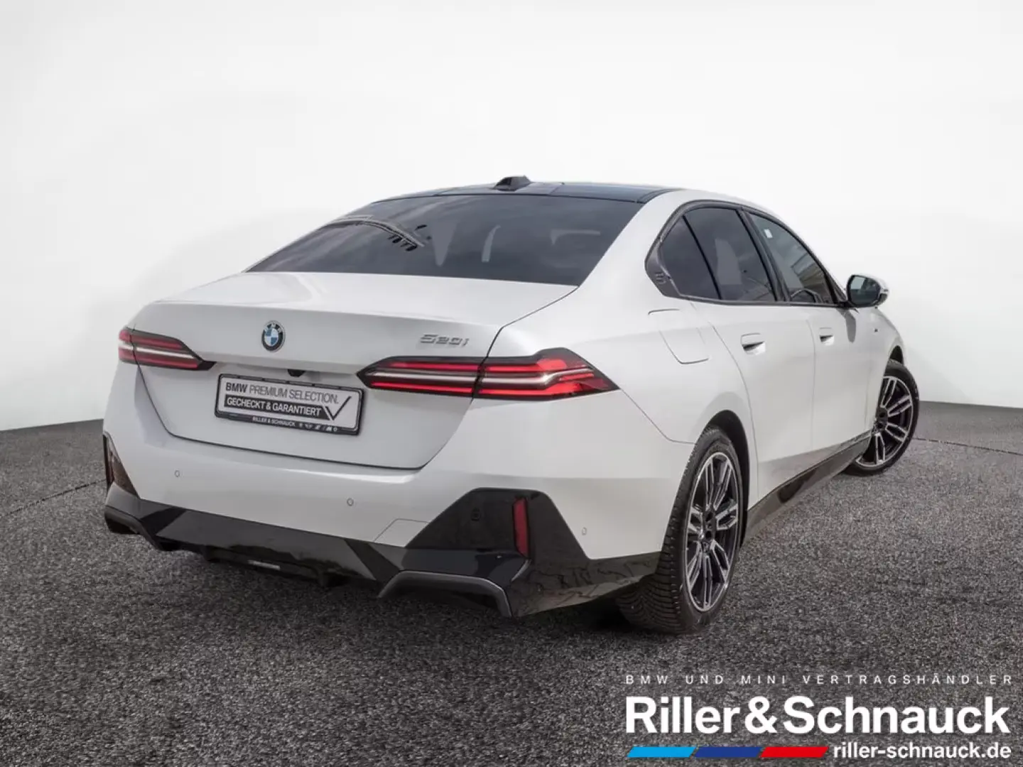BMW 520i M-Sport PANO+STANDHZG+HK+ACC+HUD