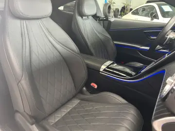 CLE Coupe 300 AMG 4M PANORAMA-BURMESTER-360°DIGI
