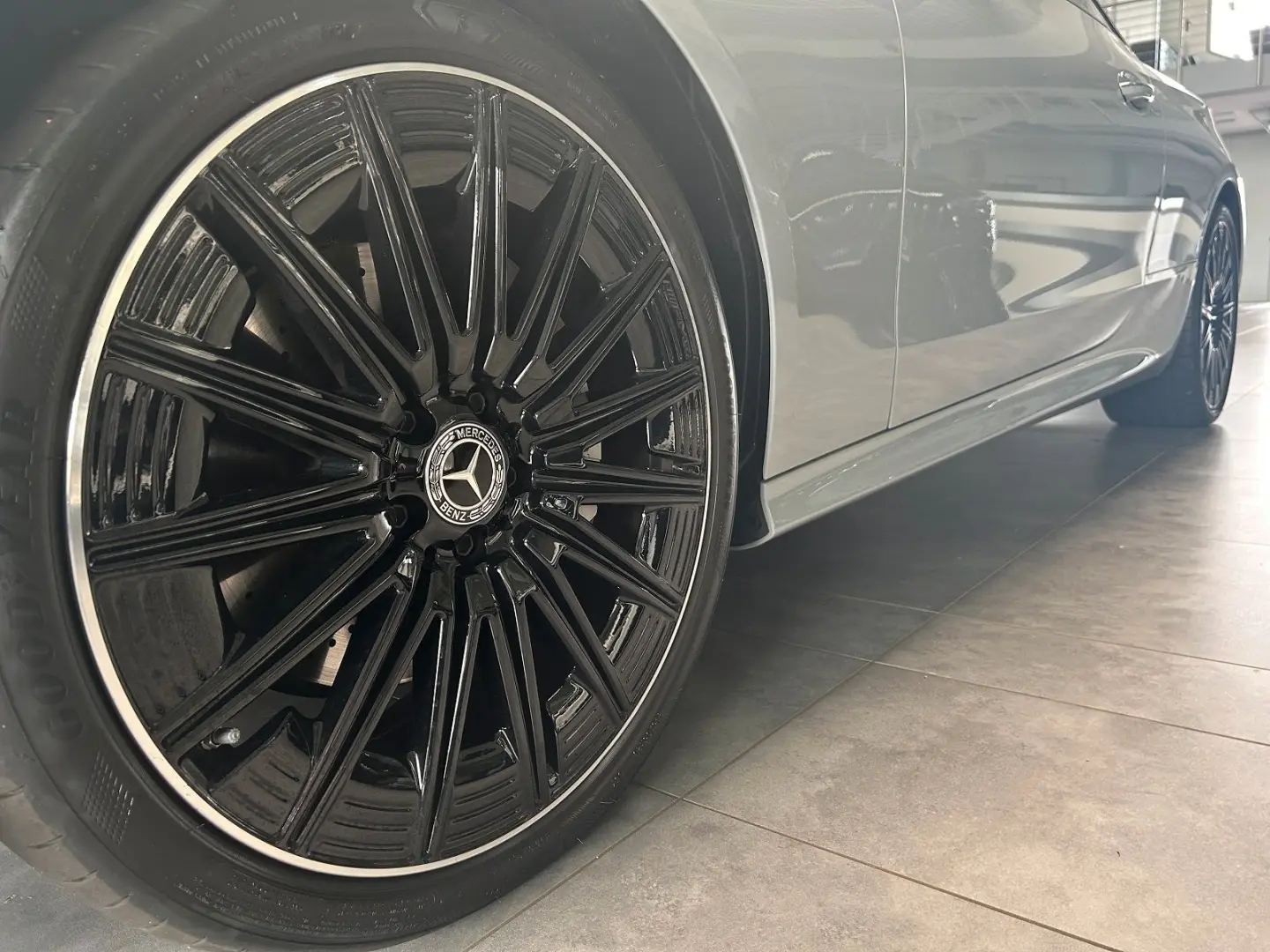 CLE Coupe 300 AMG 4M PANORAMA-BURMESTER-360°DIGI