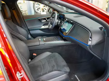 E 300 e AMG Line Premium Burmester 4D Assistenz