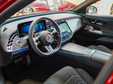 E 300 e AMG Line Premium Burmester 4D Assistenz