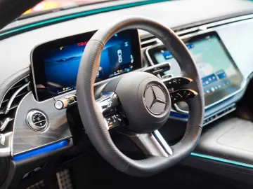 E 300 e AMG Line Premium Burmester 4D Assistenz
