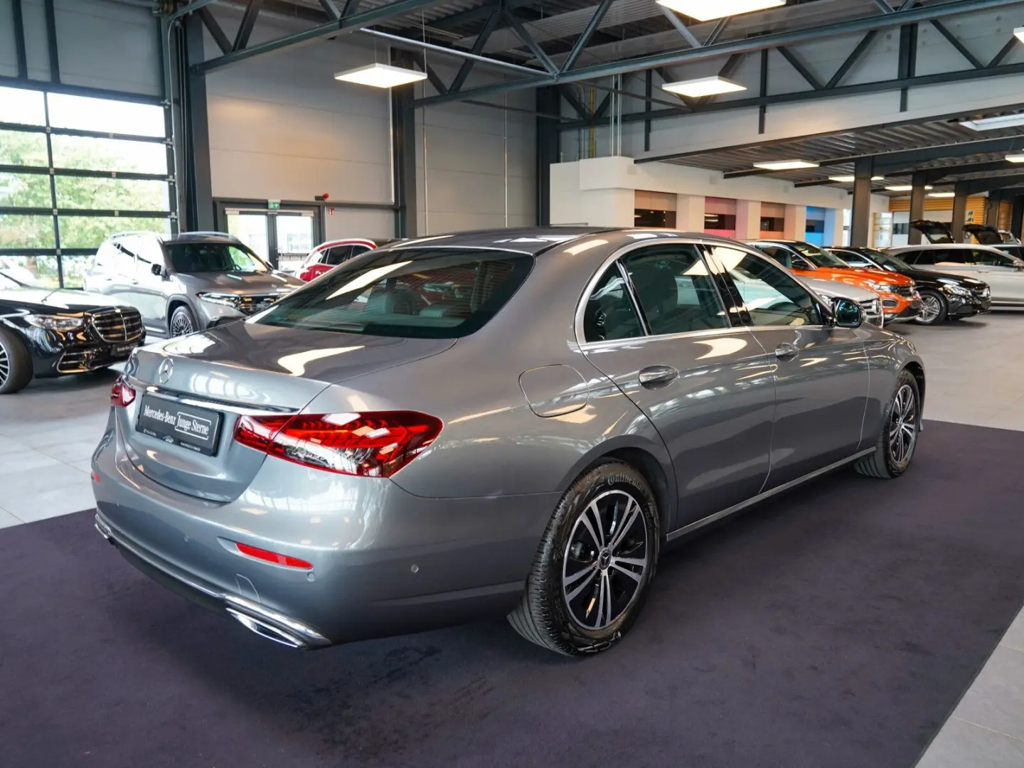E 220 d AVANTGARDE Sonnenschutz-Paket AHK Esche