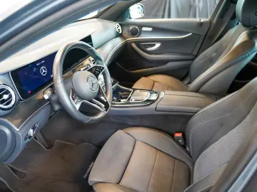 E 220 d AVANTGARDE Sonnenschutz-Paket AHK Esche