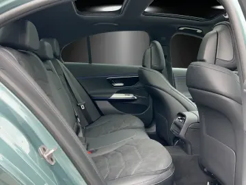 E 200 AMG Pano DISTRO Kamera NIGHT KeyGO 19