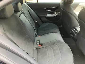 E 300 e Limousine AMG Line *Dig.Light*AHK*360°K*