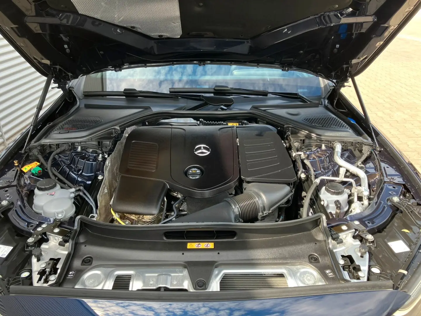 E 300 e Limousine AMG Line *Dig.Light*AHK*360°K*